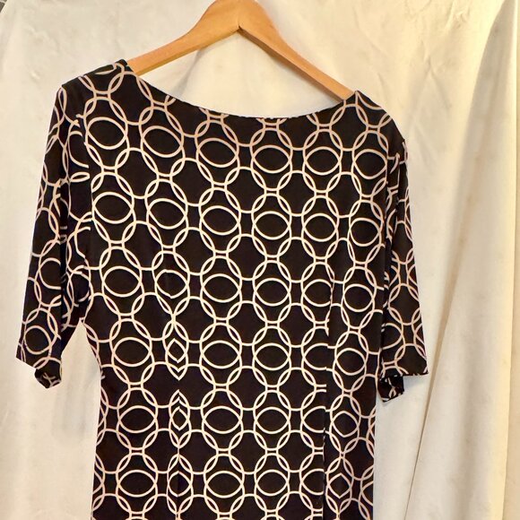 Ladies Ruched Shift Dress - Picture 2 of 5